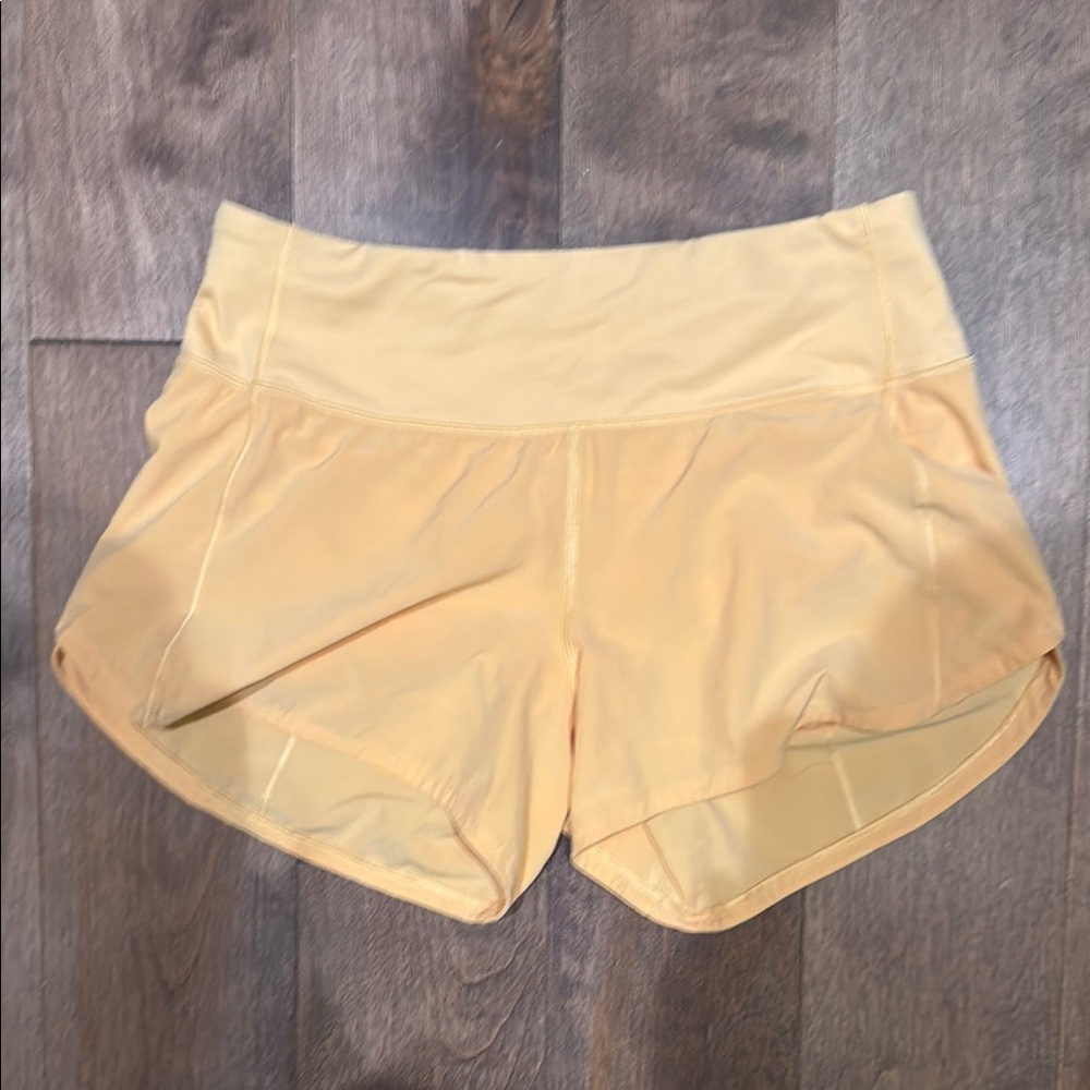 Lululemon short, size 4